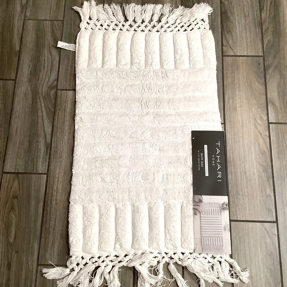 Tahari Cotton Bath Mat With Tassels